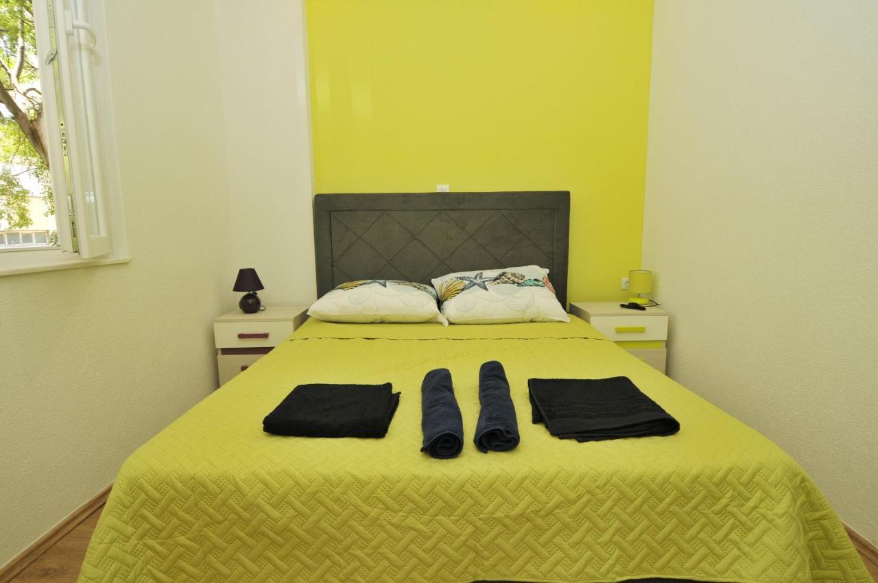 Oasis Hostel Спліт Екстер'єр фото