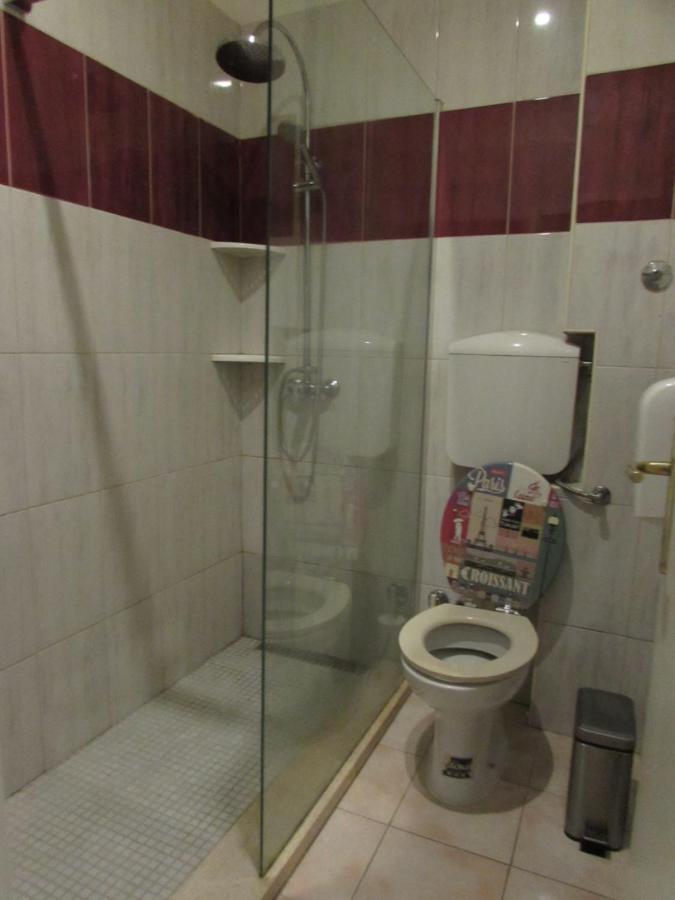 Oasis Hostel Спліт Екстер'єр фото