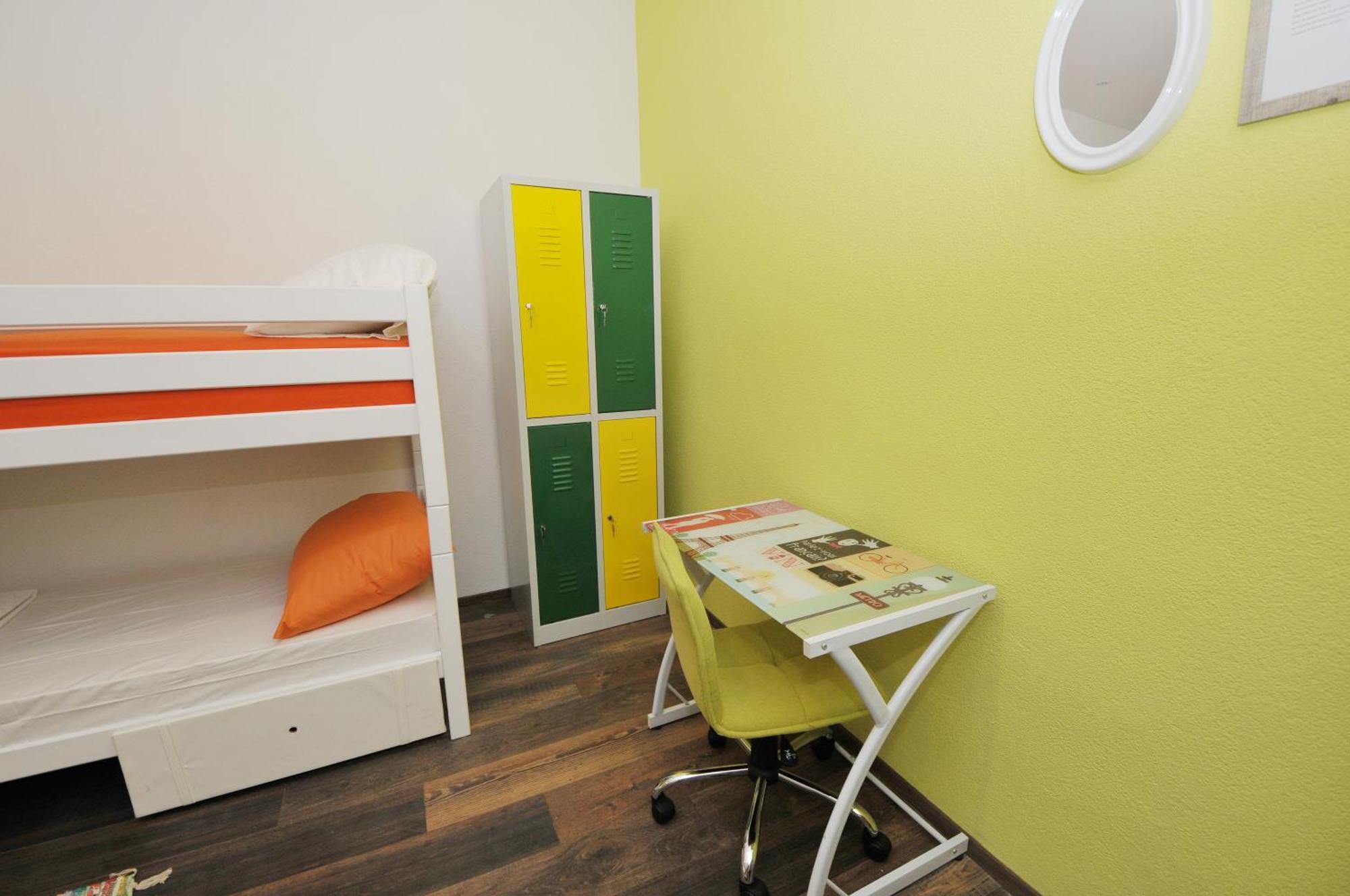 Oasis Hostel Спліт Екстер'єр фото